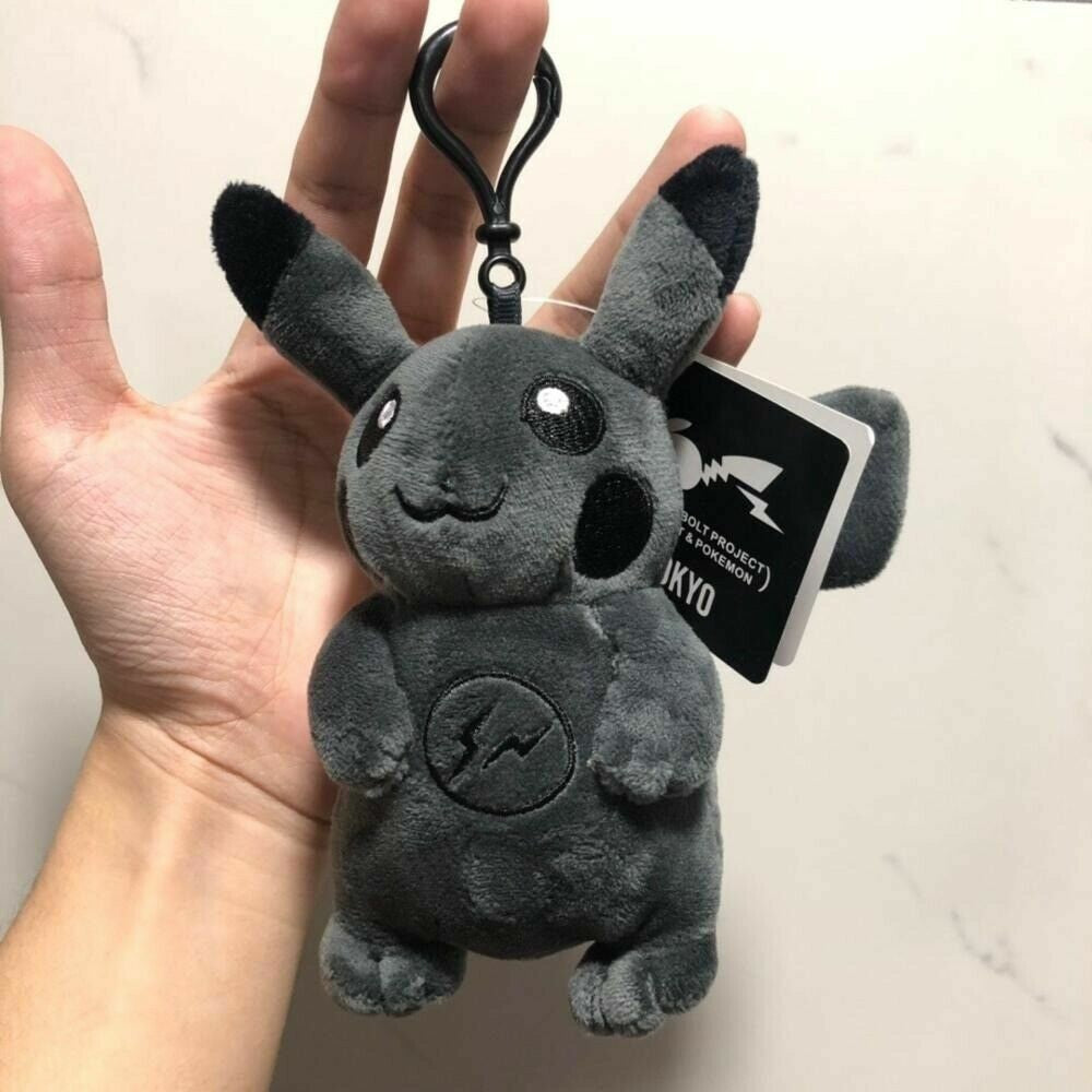 Limited Edition Pokemon Thunderbolt Pikachu Plush Toy Keychain Action Figure