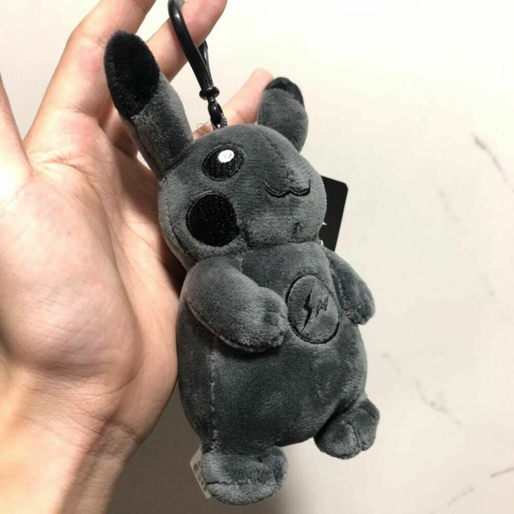 Limited Edition Pokemon Thunderbolt Pikachu Plush Toy Keychain Action Figure