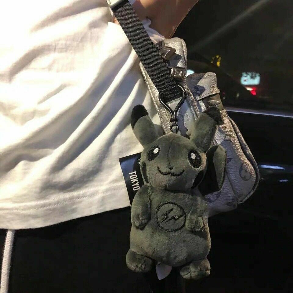 Limited Edition Pokemon Thunderbolt Pikachu Plush Toy Keychain Action Figure