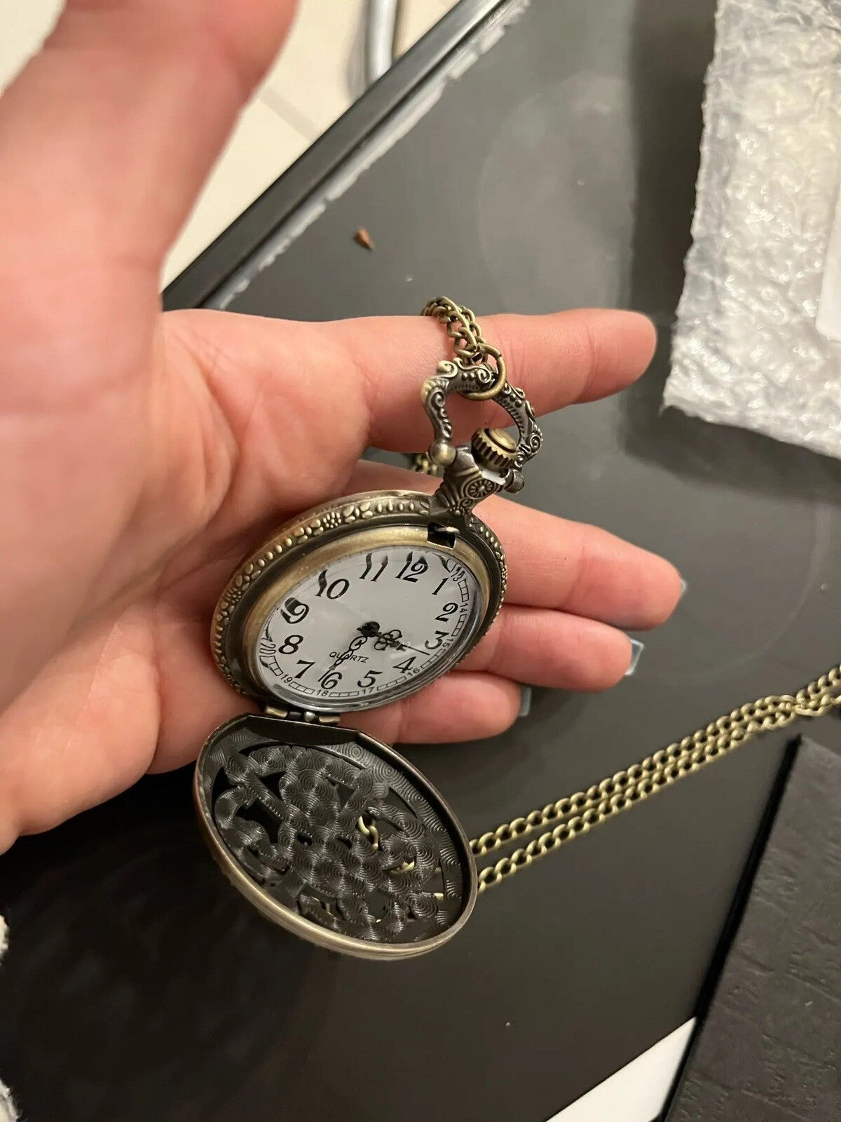 Antique Bronze Pirate Skulll Anime One Piece Quartz Pocket Watch Necklace WORKS!